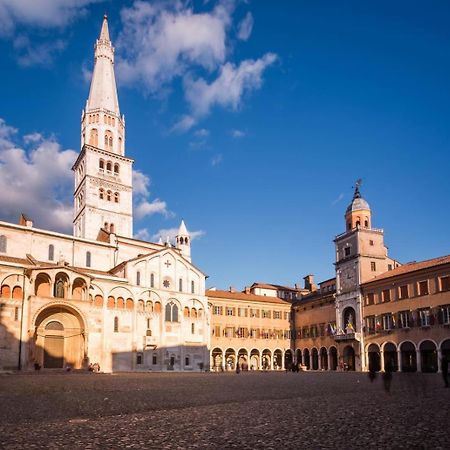 Appartamenti - Moderna - 500M Dal Duomo Modena Buitenkant foto