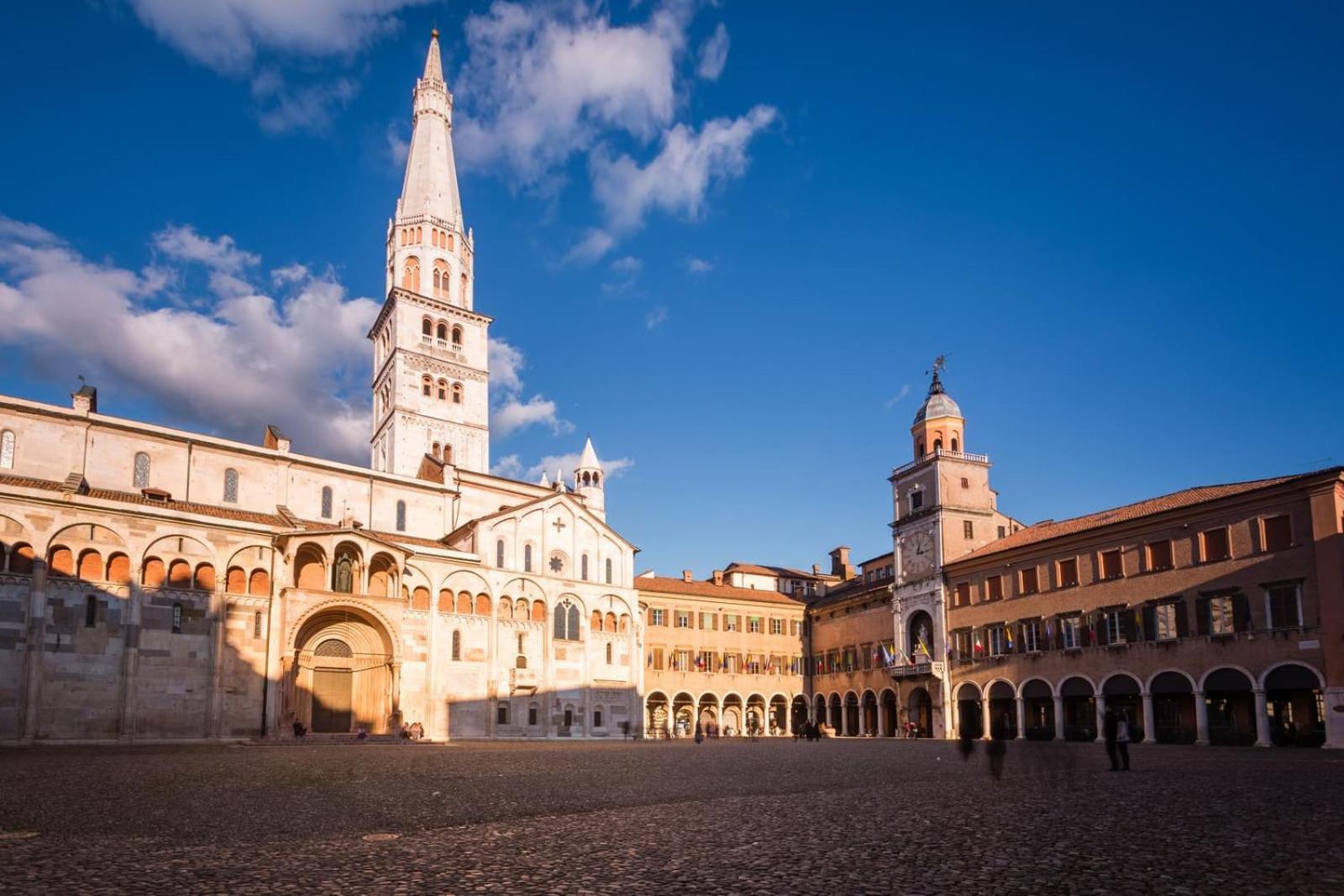 Appartamenti - Moderna - 500M Dal Duomo Modena Buitenkant foto